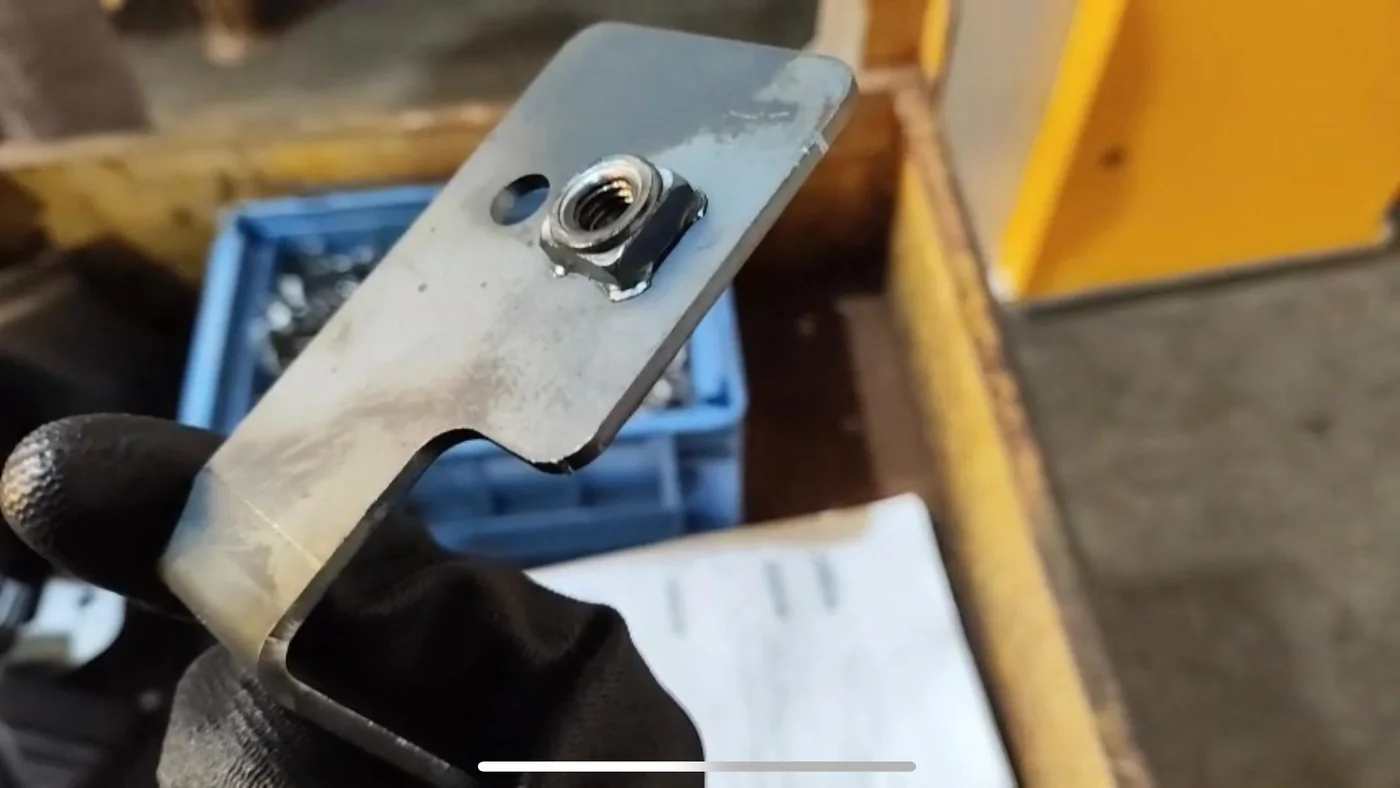 Solda Ponto, Manual e Robotizada